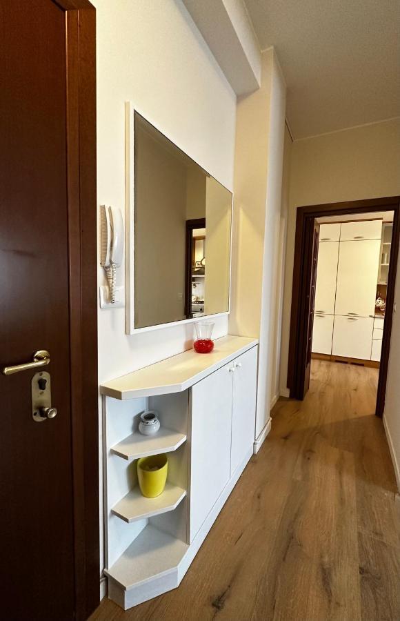 Casa Nela Apartment Milano Exterior foto
